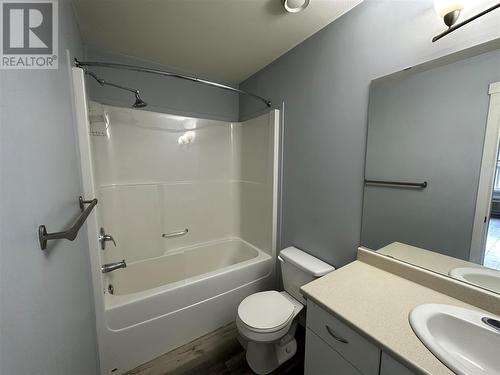 1483 Glenmore Road Unit# 301, Kelowna, BC - Indoor Photo Showing Bathroom
