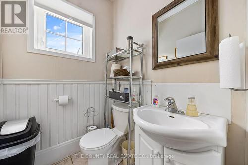 1 Lake Street, Prince Edward County, ON - Indoor Photo Showing Bathroom