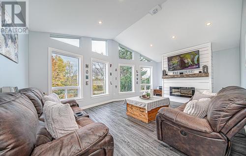 192 Boeve Lane, Alnwick/Haldimand, ON - Indoor Photo Showing Living Room With Fireplace