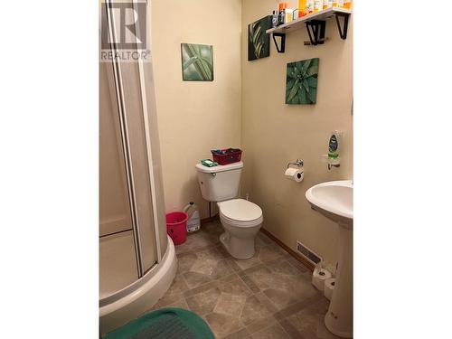 156 Gwillim Crescent, Tumbler Ridge, BC - Indoor Photo Showing Bathroom
