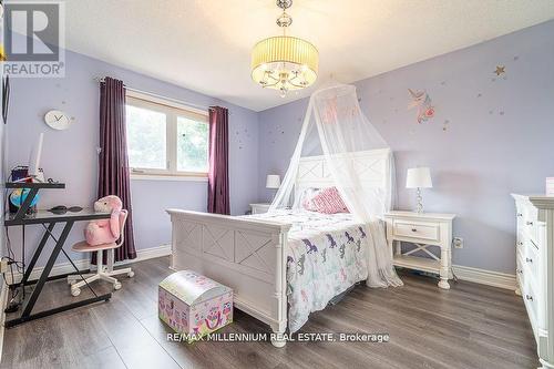 1698 Chester Drive N, Caledon, ON - Indoor Photo Showing Bedroom