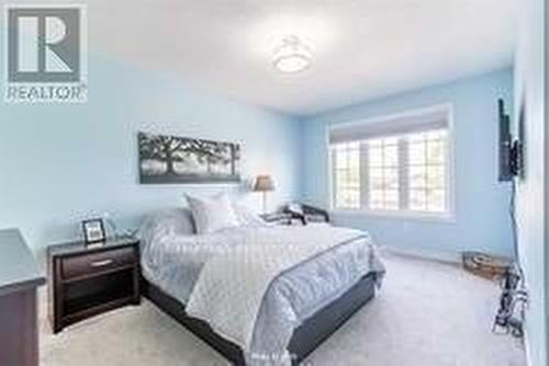 67 Beland Ave N, Hamilton, ON - Indoor Photo Showing Bedroom