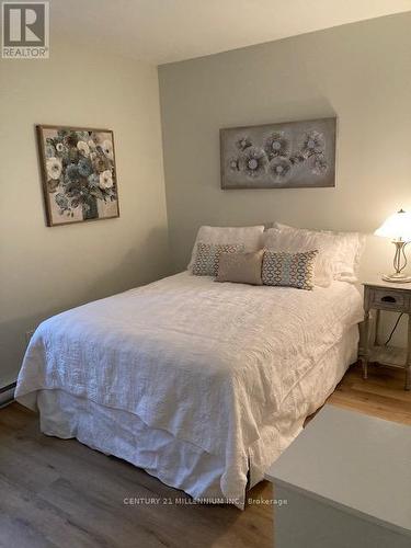 160 - 160 Escarpment Crescent, Collingwood, ON - Indoor Photo Showing Bedroom