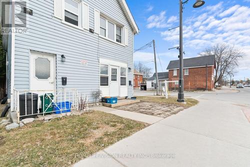 78 Front St S, Orillia, ON - Outdoor