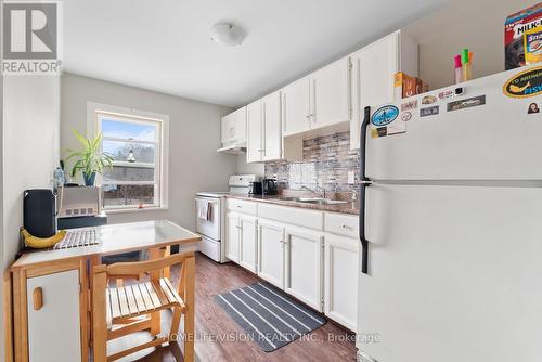 78 Front St S, Orillia, ON - Indoor Photo Showing Kitchen