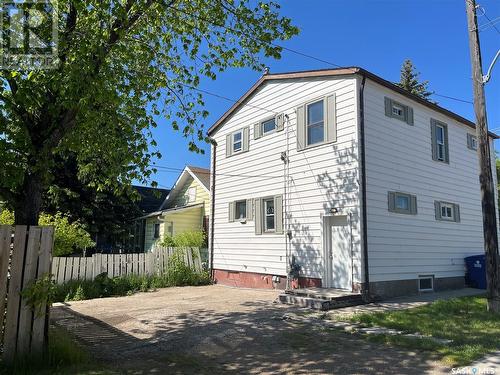 202 L Avenue S, Saskatoon, SK - Outdoor