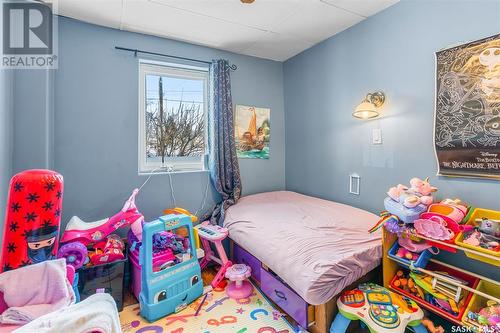 202 L Avenue S, Saskatoon, SK - Indoor Photo Showing Bedroom