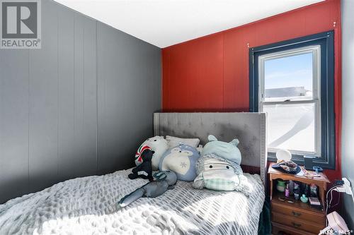202 L Avenue S, Saskatoon, SK - Indoor Photo Showing Bedroom