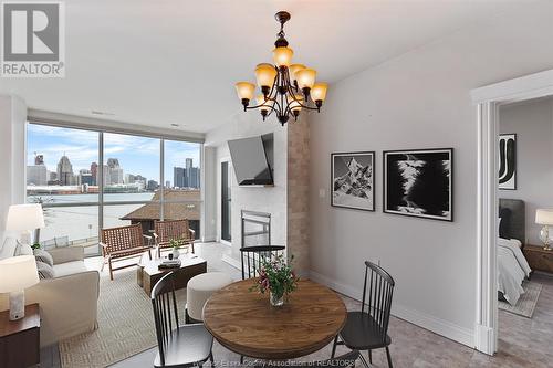 1225 Riverside Drive West Unit# 307, Windsor, ON - Indoor Photo Showing Dining Room