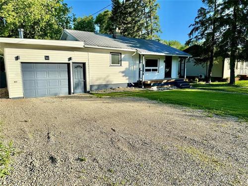 367 Bridge Street, Virden, MB - Outdoor