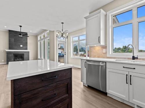 253 Mattoch Mckeague Road, Kamloops, BC - Indoor Photo Showing Kitchen With Upgraded Kitchen