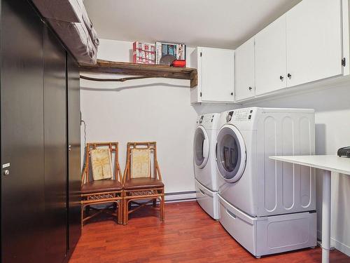 Salle de lavage - 225 Ch. Du Rucher, Chertsey, QC - Indoor Photo Showing Laundry Room