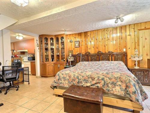 Salle familiale - 6360  - 6362 Rue Cabrini, Montréal (Mercier/Hochelaga-Maisonneuve), QC - Indoor Photo Showing Bedroom