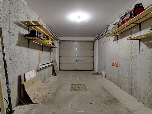 Garage - 6904 Rue Marie-Guyart, Montréal (Lasalle), QC - Indoor Photo Showing Garage