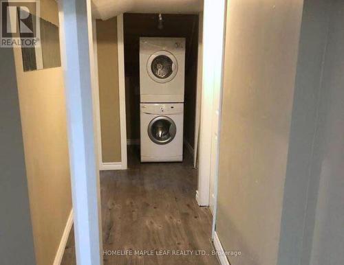 13 Cobblestone Crt, Brampton, ON - Indoor Photo Showing Laundry Room