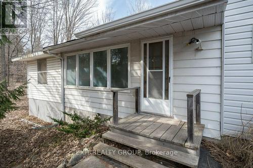 348 Metcalf St, Tweed, ON - Outdoor With Exterior