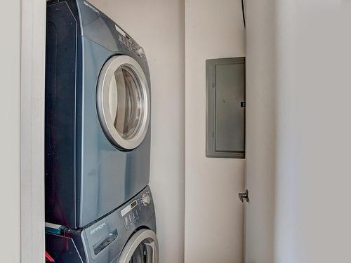 Laundry room - 306-1625 Rue Clark, Montréal (Ville-Marie), QC - Indoor Photo Showing Laundry Room