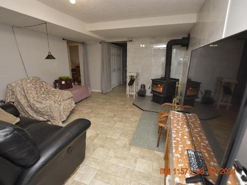 1008 Vista Point Road, Kamloops, BC - Indoor With Fireplace