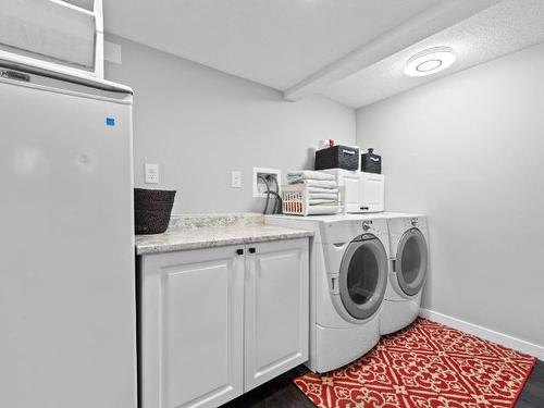 1206 Clearview Drive, Kamloops, BC - Indoor Photo Showing Laundry Room