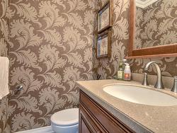 Powder room - 