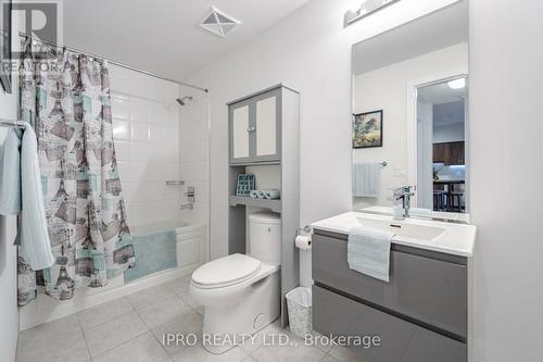 #102 -69 Boyne St, New Tecumseth, ON - Indoor Photo Showing Bathroom
