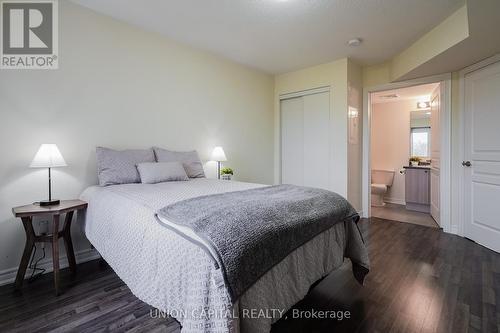 #205 -6 Anchorage Cres, Collingwood, ON - Indoor Photo Showing Bedroom