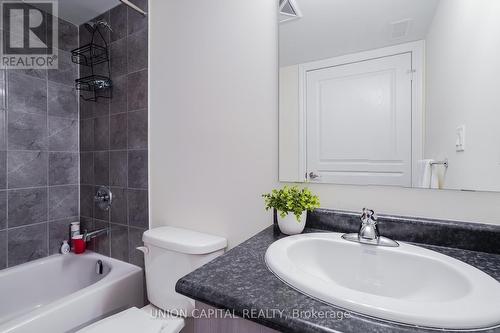 #205 -6 Anchorage Cres, Collingwood, ON - Indoor Photo Showing Bathroom