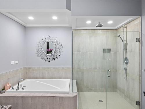 2148 Halona Way, Coombs, BC - Indoor Photo Showing Bathroom