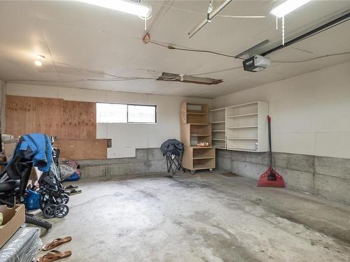 521 Larch St, Nanaimo, BC - Indoor Photo Showing Garage