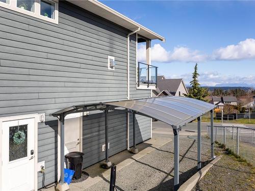 985 Timberline Dr, Campbell River, BC - Outdoor With Exterior