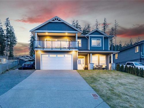 985 Timberline Dr, Campbell River, BC - Outdoor With Facade