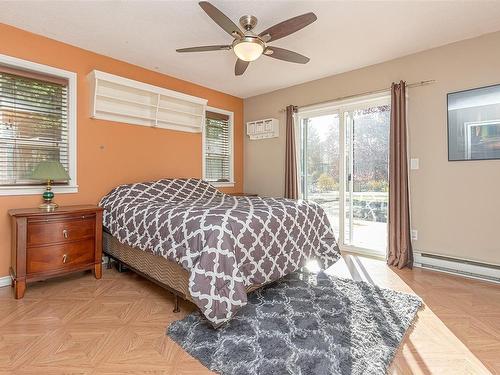 2730 Cedar Heights Cres, Nanaimo, BC - Indoor Photo Showing Bedroom