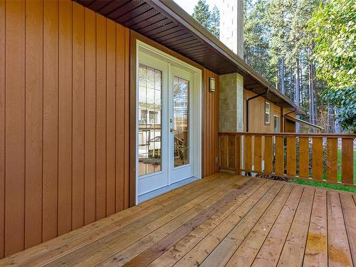 2730 Cedar Heights Cres, Nanaimo, BC - Outdoor With Deck Patio Veranda With Exterior