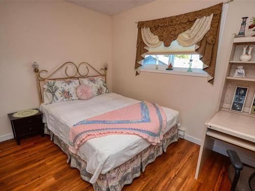 3-2115 Amelia Ave, Sidney, BC - Indoor Photo Showing Bedroom
