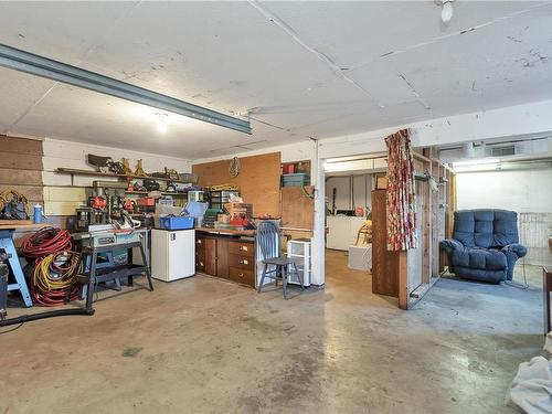 701 Birch St, Campbell River, BC - Indoor Photo Showing Garage