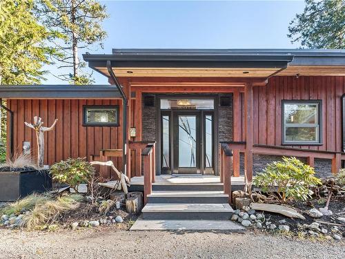 875 Elina Rd, Ucluelet, BC - Outdoor