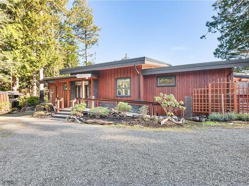 875 Elina Rd, Ucluelet, BC - Outdoor