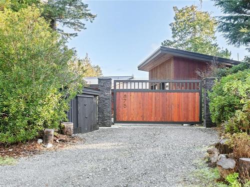 875 Elina Rd, Ucluelet, BC - Outdoor