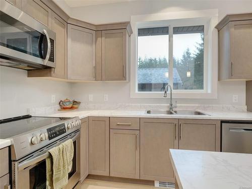 3822 Trailhead Dr, Sooke, BC - Indoor Photo Showing Kitchen With Stainless Steel Kitchen With Double Sink