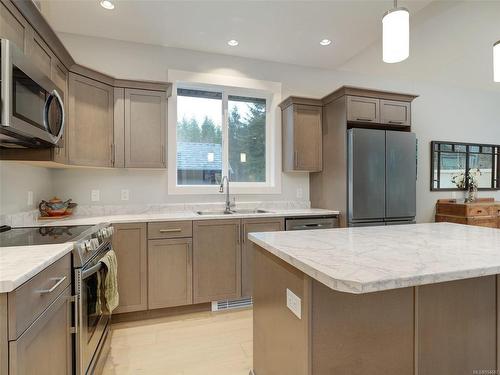 3822 Trailhead Dr, Sooke, BC - Indoor Photo Showing Kitchen With Double Sink With Upgraded Kitchen