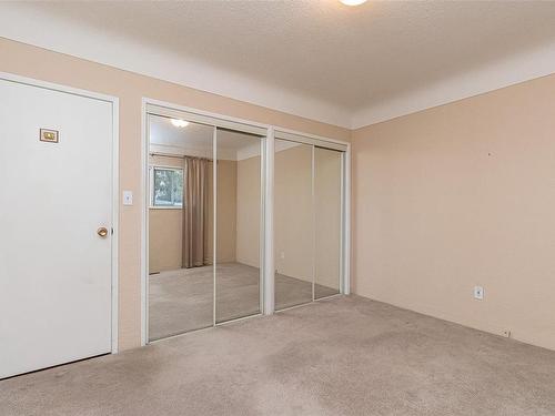 1863 Gonzales Ave, Victoria, BC - Indoor Photo Showing Other Room