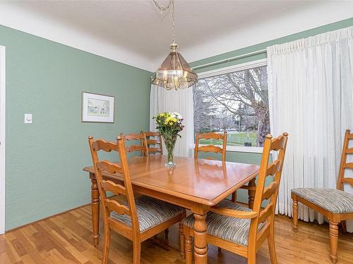 1863 Gonzales Ave, Victoria, BC - Indoor Photo Showing Dining Room