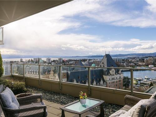 1702-707 Courtney St, Victoria, BC - Outdoor With View With Exterior