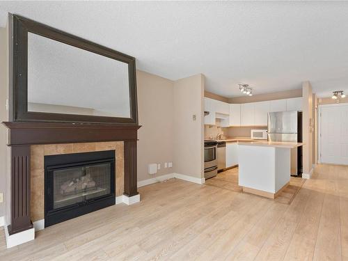 118-4969 Wills Rd, Nanaimo, BC - Indoor With Fireplace