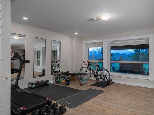 6310 Karen Pl, Port Alberni, BC - Indoor Photo Showing Gym Room