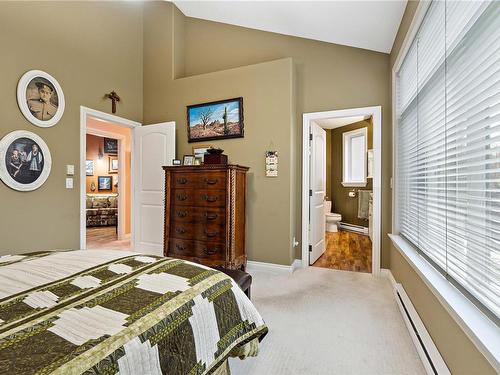 180 Holland Rd, Nanaimo, BC - Indoor Photo Showing Bedroom