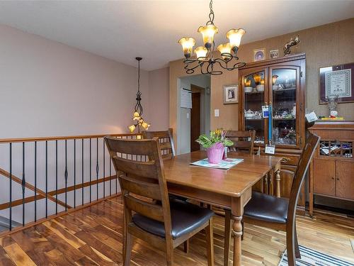6785 Harwood Dr, Lantzville, BC - Indoor Photo Showing Dining Room