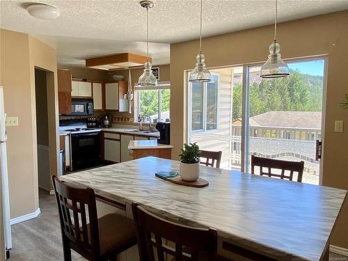 507 Cala Dr, Gold River, BC - Indoor Photo Showing Dining Room