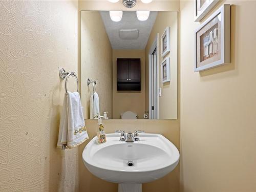 1688 Lailah'S Loop, Qualicum Beach, BC - Indoor Photo Showing Bathroom