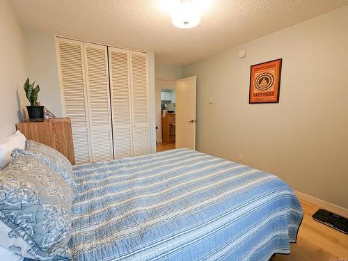 106-360 Dallas Rd, Victoria, BC - Indoor Photo Showing Bedroom